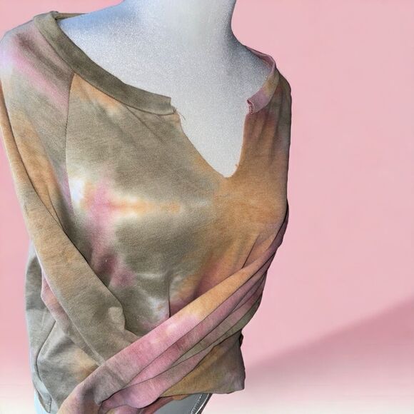 Forever 21 l Tie-dye l Pink Green Orange l Long sleeve l Cropped & Raw l L l EUC - Picture 2 of 7